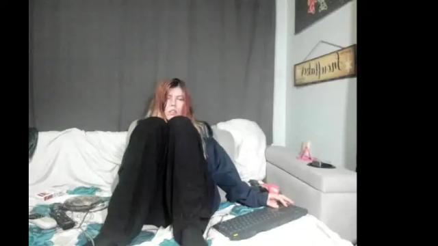 Image 3 of roxihazeleyes Stream on Chaturbate on 1 month ago