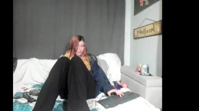 Image 8 of roxihazeleyes Stream on Chaturbate on 1 month ago