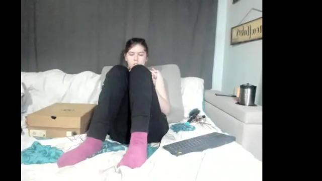 Image 2 of roxihazeleyes Stream on Chaturbate on 27 days ago