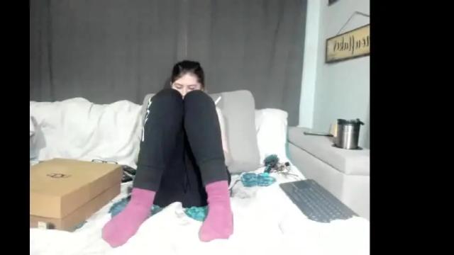Image 3 of roxihazeleyes Stream on Chaturbate on 27 days ago