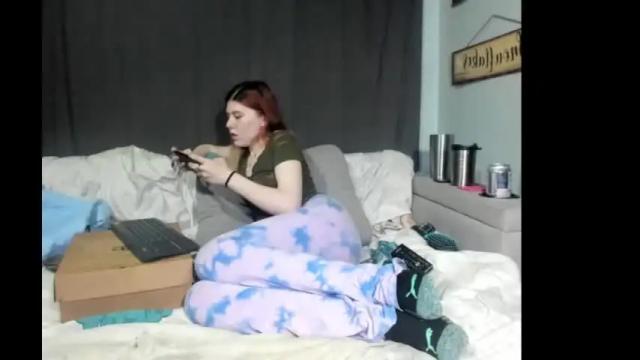 Image 11 of roxihazeleyes Stream on Chaturbate on 25 days ago