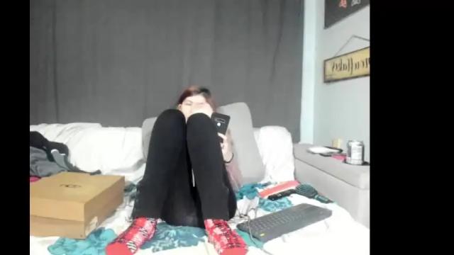 Image 4 of roxihazeleyes Stream on Chaturbate on 22 days ago