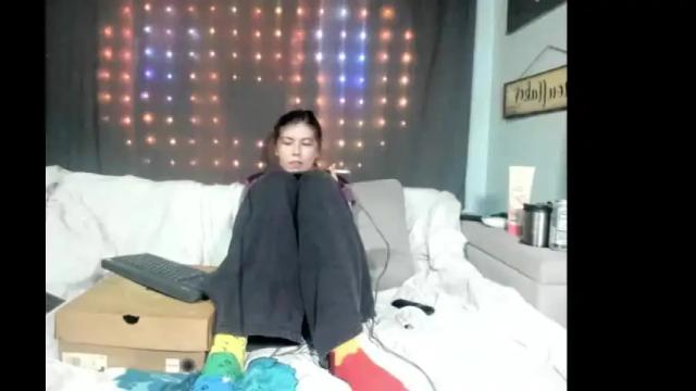 Image 3 of roxihazeleyes Stream on Chaturbate on 14 days ago