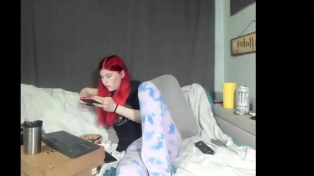 Image 8 of roxihazeleyes Stream on Chaturbate on 6 days ago