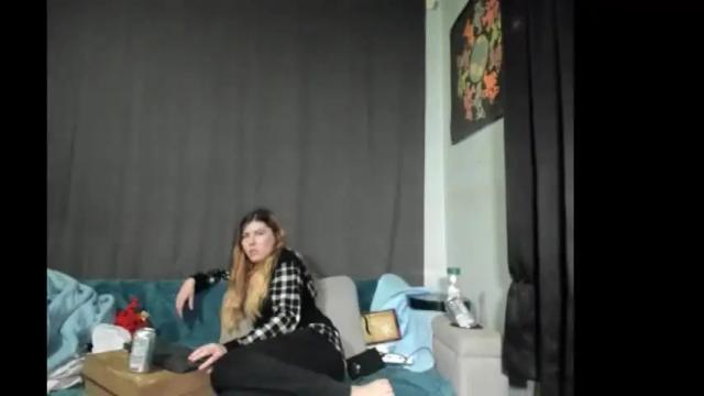 Image 11 of roxihazeleyes Stream on Chaturbate on 1 month ago