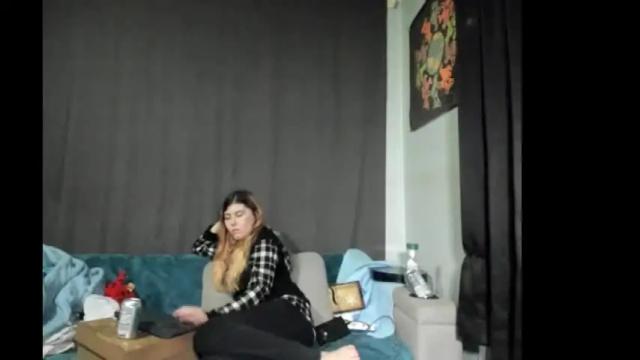 Image 12 of roxihazeleyes Stream on Chaturbate on 1 month ago