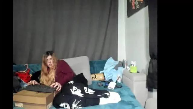 Image 4 of roxihazeleyes Stream on Chaturbate on 1 month ago