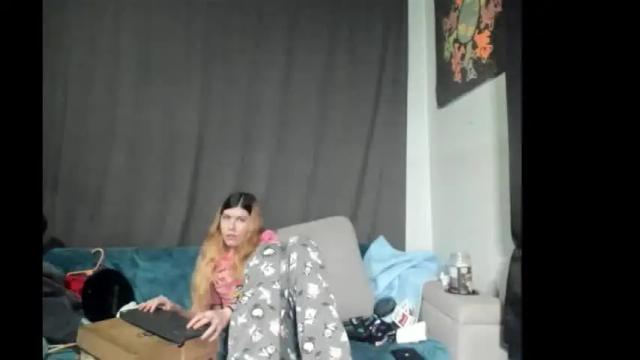 Image 2 of roxihazeleyes Stream on Chaturbate on 20 days ago