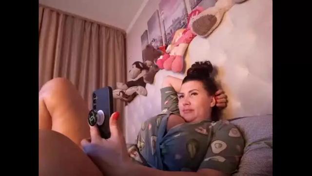 Image 12 of roxolanaa_sexy Stream on Chaturbate on 13 months ago