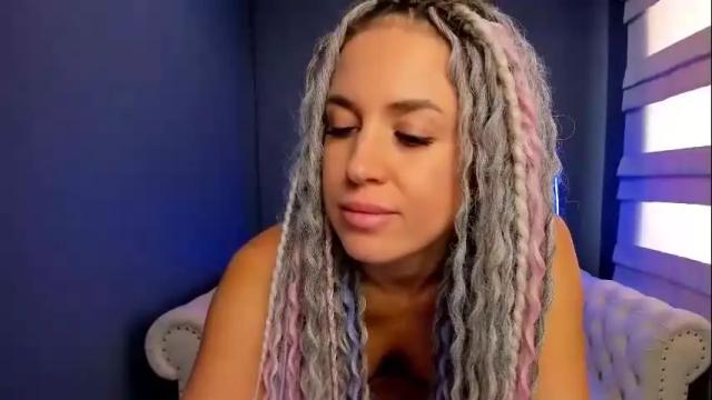 Image 3 of roxy_mars Stream on Chaturbate on 1 month ago