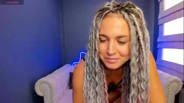 Image 6 of roxy_mars Stream on Chaturbate on 23 days ago