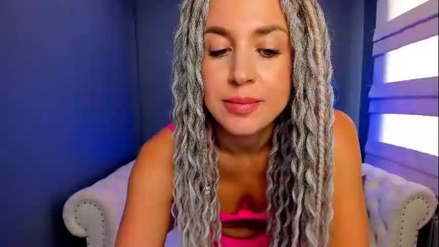 Image 3 of roxy_mars Stream on Chaturbate on 1 month ago