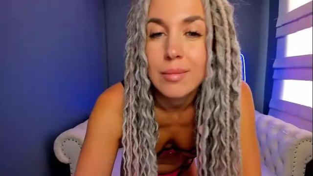 Image 4 of roxy_mars Stream on Chaturbate on 1 month ago