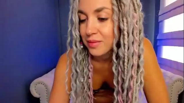 Image 8 of roxy_mars Stream on Chaturbate on 1 month ago