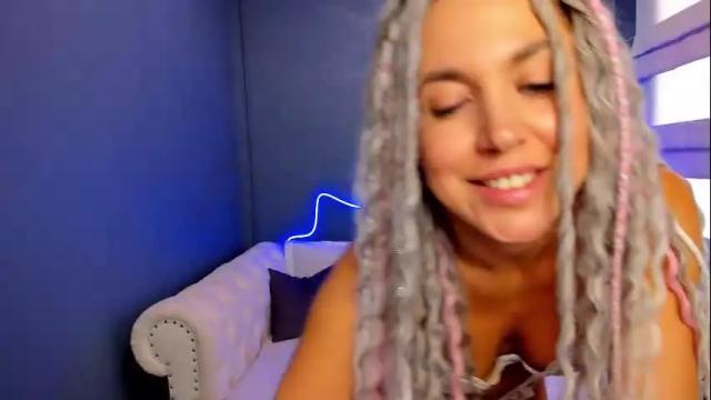 Image 7 of roxy_mars Stream on Chaturbate on 1 month ago