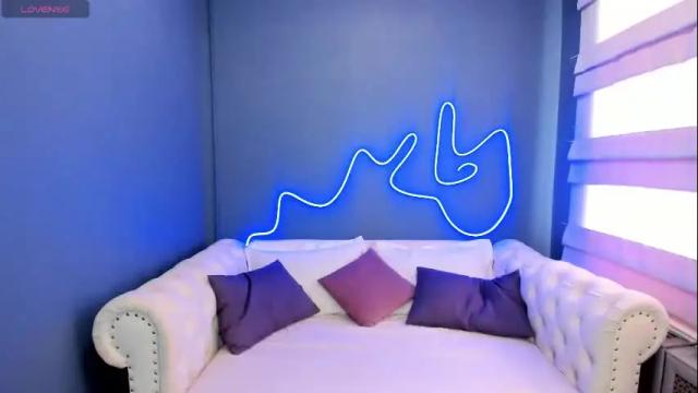 Image 10 of roxy_mars Stream on Chaturbate on 13 days ago