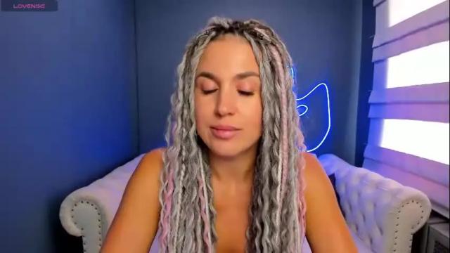 Image 12 of roxy_mars Stream on Chaturbate on 13 days ago