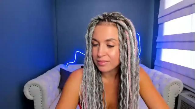 Image 3 of roxy_mars Stream on Chaturbate on 6 days ago