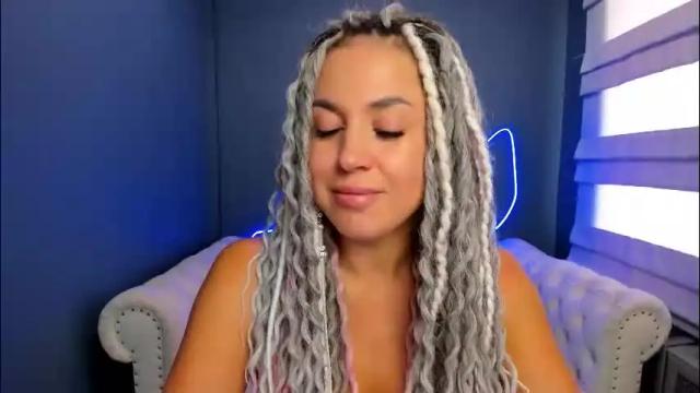 Image 3 of roxy_mars Stream on Chaturbate on 2 months ago