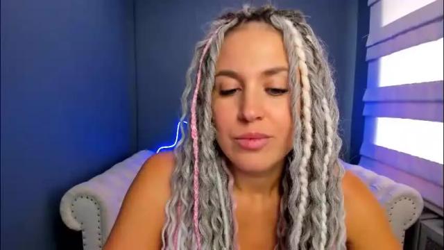 Image 3 of roxy_mars Stream on Chaturbate on 2 months ago