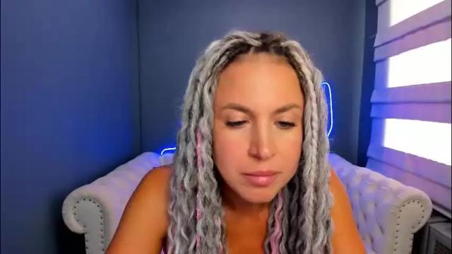Image 2 of roxy_mars Stream on Chaturbate on 2 months ago