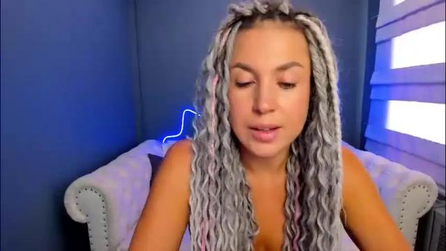 Image 2 of roxy_mars Stream on Chaturbate on 2 months ago