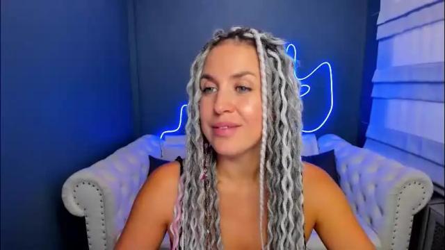 Image 3 of roxy_mars Stream on Chaturbate on 1 month ago