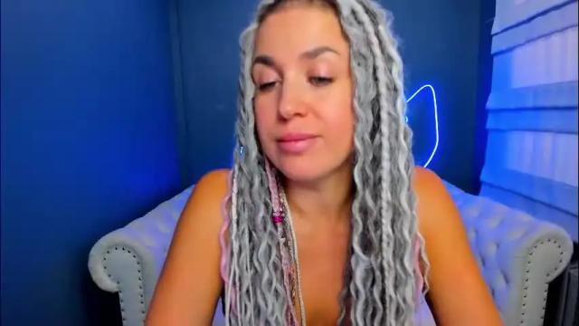 Image 3 of roxy_mars Stream on Chaturbate on 1 month ago