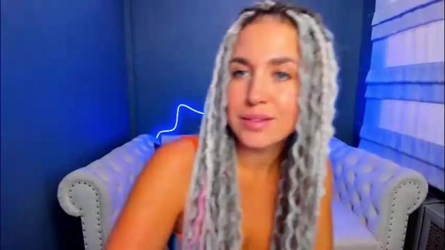 Image 3 of roxy_mars Stream on Chaturbate on 1 month ago