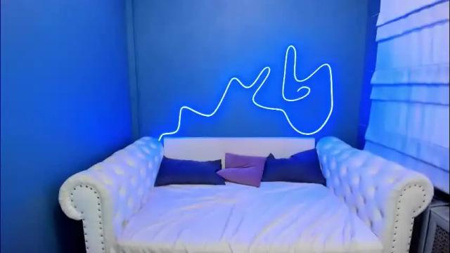 Image 12 of roxy_mars Stream on Chaturbate on 1 month ago