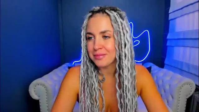 Image 2 of roxy_mars Stream on Chaturbate on 1 month ago