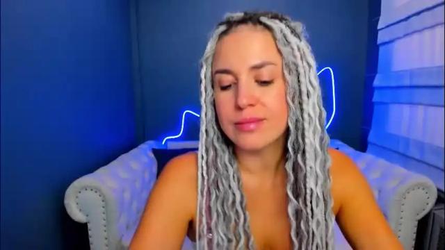 Image 4 of roxy_mars Stream on Chaturbate on 1 month ago