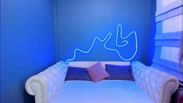 Image 11 of roxy_mars Stream on Chaturbate on 1 month ago