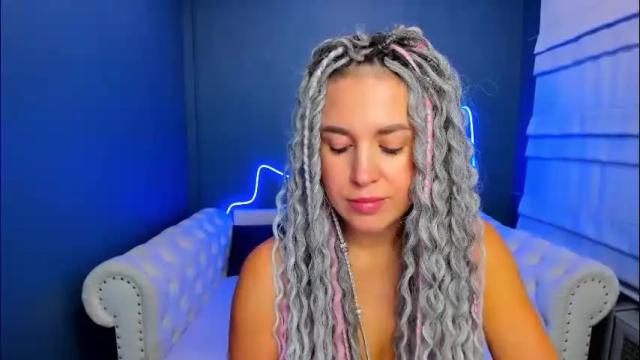Image 12 of roxy_mars Stream on Chaturbate on 27 days ago