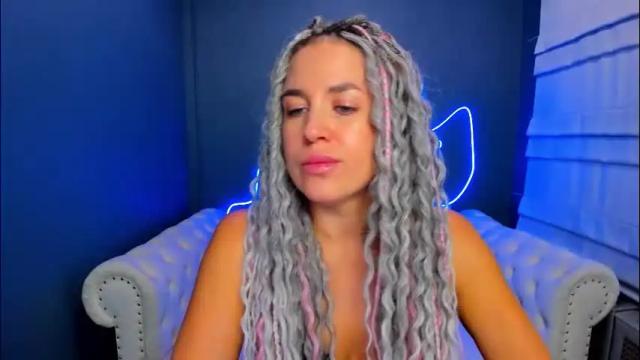 Image 4 of roxy_mars Stream on Chaturbate on 27 days ago