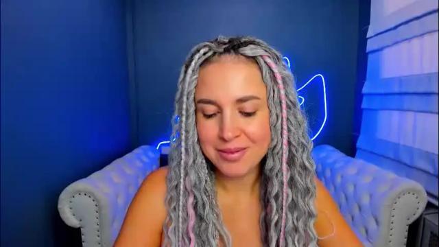 Image 3 of roxy_mars Stream on Chaturbate on 26 days ago