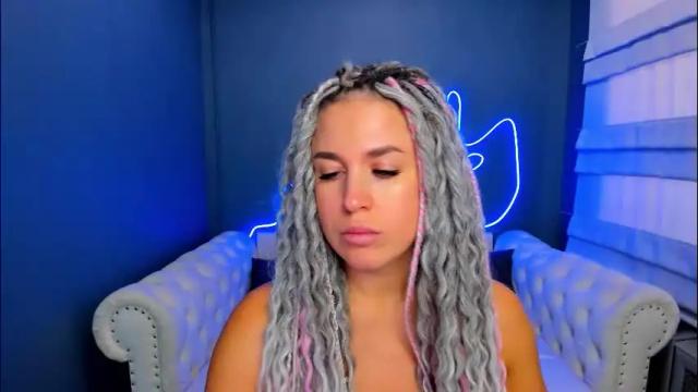 Image 3 of roxy_mars Stream on Chaturbate on 25 days ago