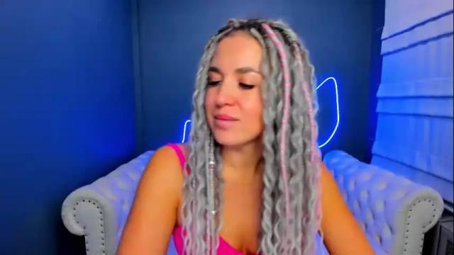 Image 7 of roxy_mars Stream on Chaturbate on 23 days ago