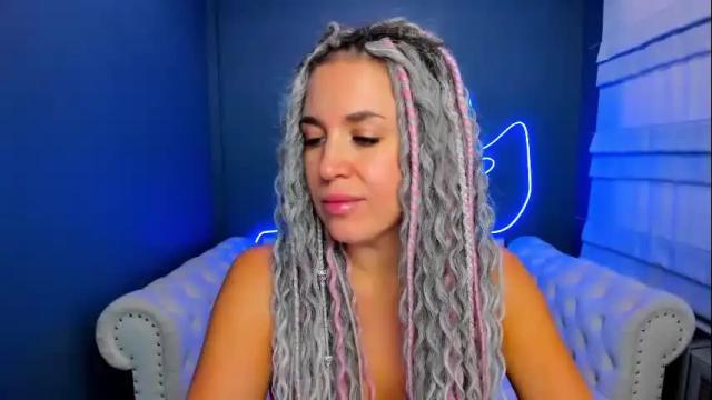 Image 11 of roxy_mars Stream on Chaturbate on 21 days ago