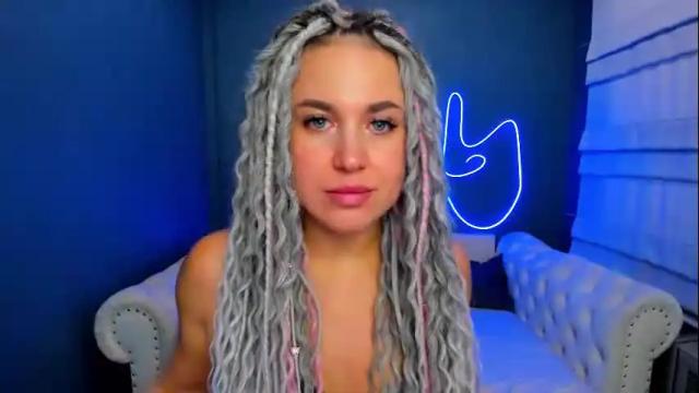 Image 4 of roxy_mars Stream on Chaturbate on 21 days ago