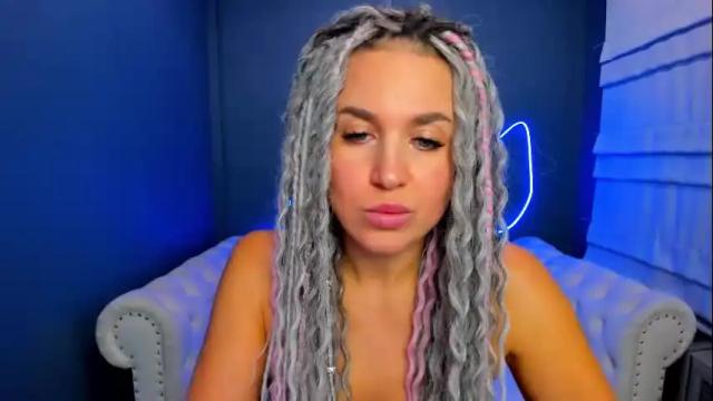 Image 2 of roxy_mars Stream on Chaturbate on 19 days ago