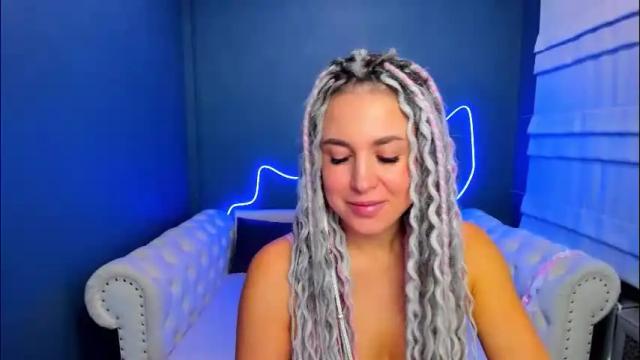 Image 3 of roxy_mars Stream on Chaturbate on 1 day ago