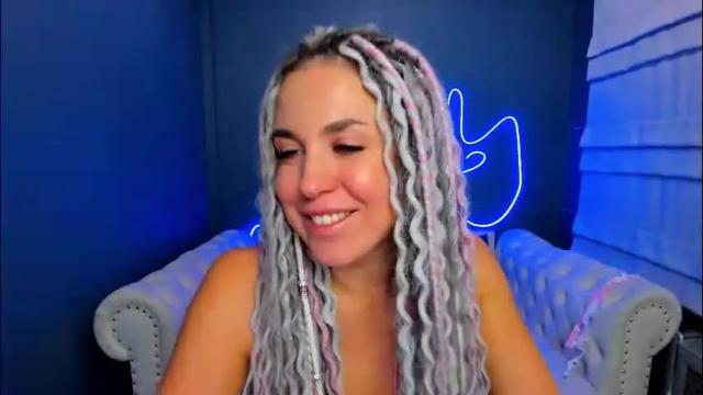 Image 4 of roxy_mars Stream on Chaturbate on 1 day ago