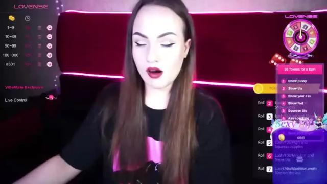 Image 2 of roxy_mew Stream on Chaturbate on 16 months ago
