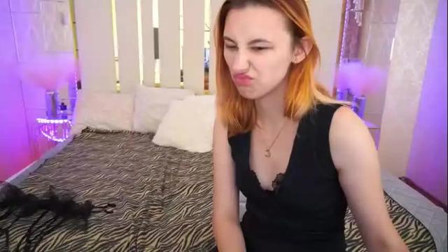 Image 3 of roxy_rayy Stream on Chaturbate on 3 months ago