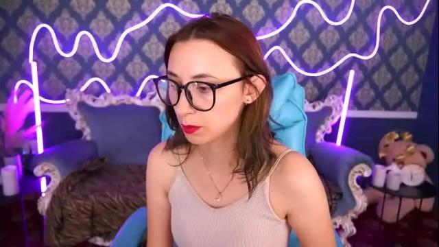 Image 11 of roxy_rayy Stream on Chaturbate on 3 months ago