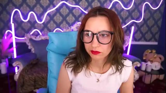 Image 4 of roxy_rayy Stream on Chaturbate on 3 months ago