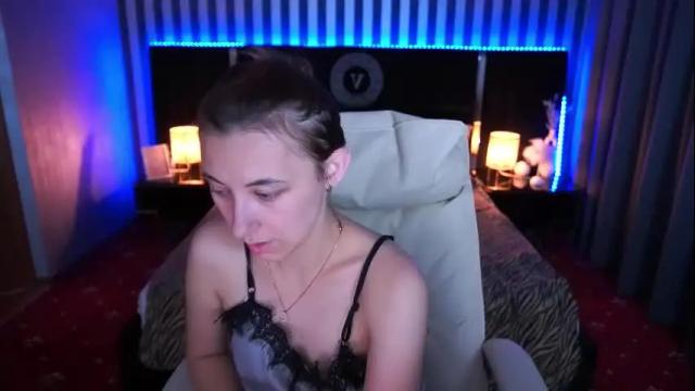 Image 4 of roxy_rayy Stream on Chaturbate on 3 months ago