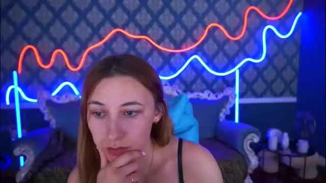 Image 3 of roxy_rayy Stream on Chaturbate on 2 months ago