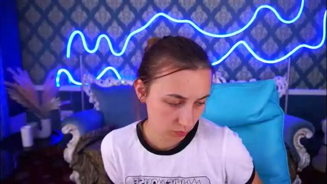 Image 6 of roxy_rayy Stream on Chaturbate on 2 months ago